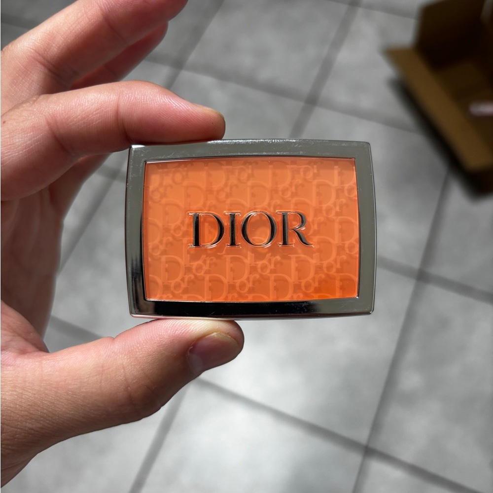Dior Vibrant Orange Compact